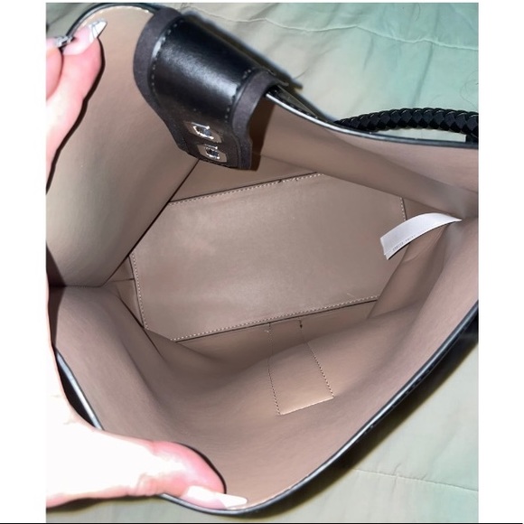 NWT TOPSHOP LEATHER LARGE BEAUTIFUL BAG WITH SILVER TURN LOCK & ADDITIONAL POUCH - Picture 6 of 11